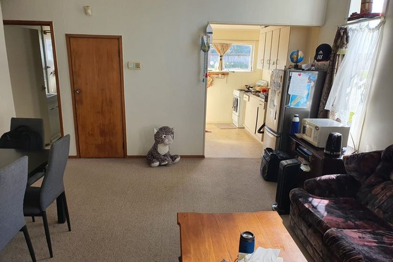Photo of property in 2/462 Hillsborough Road, Mount Roskill, Auckland, 1041