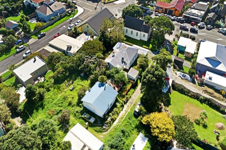 Photo of property in 17 Beach Road, Paekakariki, 5034