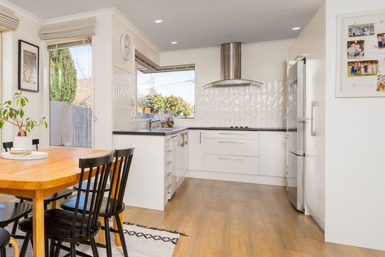 Photo of property in 2/14 Bentley Street, Russley, Christchurch, 8042