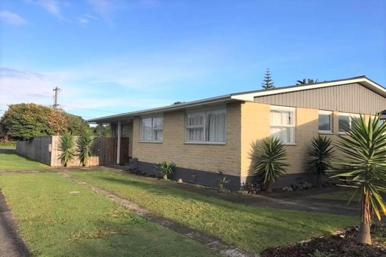Photo of property in 49 Donovan Road, Paraparaumu Beach, Paraparaumu, 5032