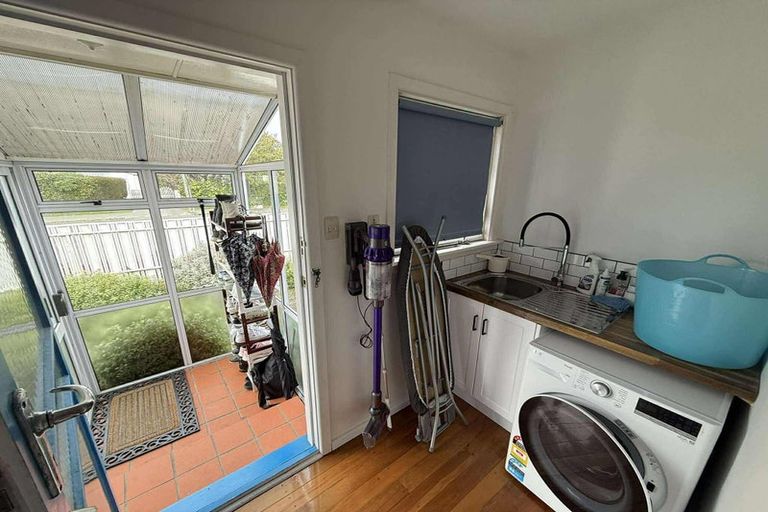 Photo of property in 3 Corson Avenue, Beckenham, Christchurch, 8023