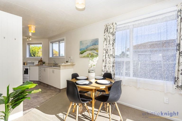 Photo of property in 1 Fulham Street, Islington, Christchurch, 8042