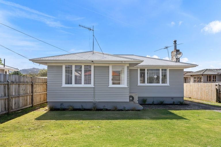 Photo of property in 5 Church Street, Onerahi, Whangarei, 0110