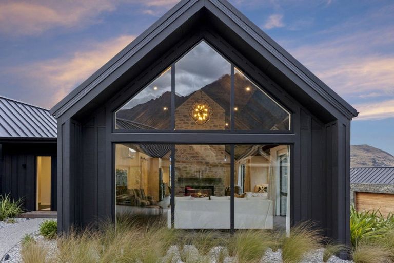 Photo of property in 3 Aberdare Court, Jacks Point, Queenstown, 9371