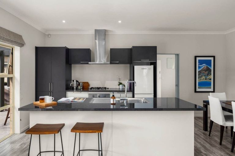 Photo of property in 17 Riddell Road, Kerikeri, 0230