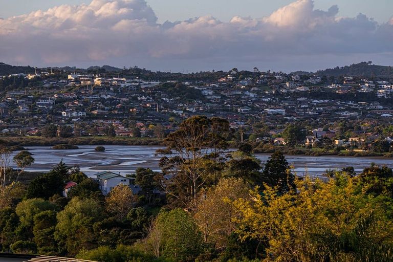 Photo of property in 130 Hibiscus Coast Highway, Red Beach, 0932