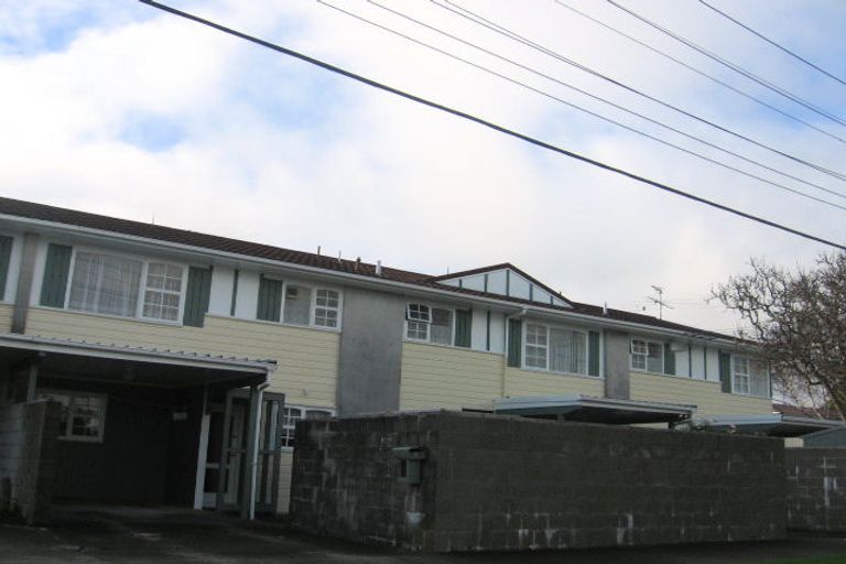 Photo of property in 3/1 Waikare Avenue, Waiwhetu, Lower Hutt, 5010