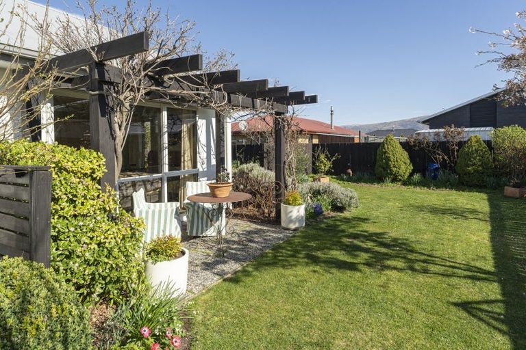 Photo of property in 30 Waenga Drive, Cromwell, 9310