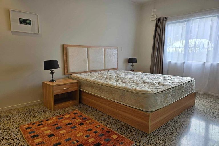 Photo of property in 84 Alpha Street, Cambridge, 3434