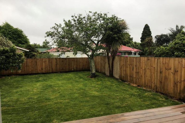 Photo of property in 12 Pinfold Avenue, Hamilton East, Hamilton, 3216