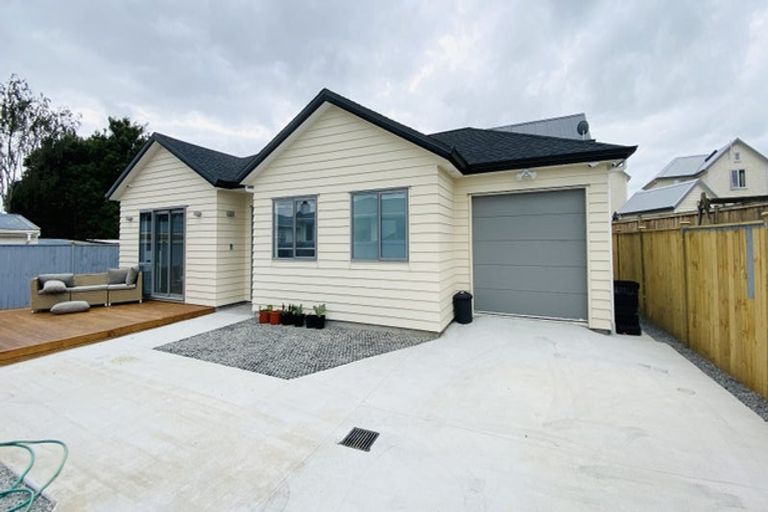 Photo of property in 18b Fernaig Street, Papakura, 2110