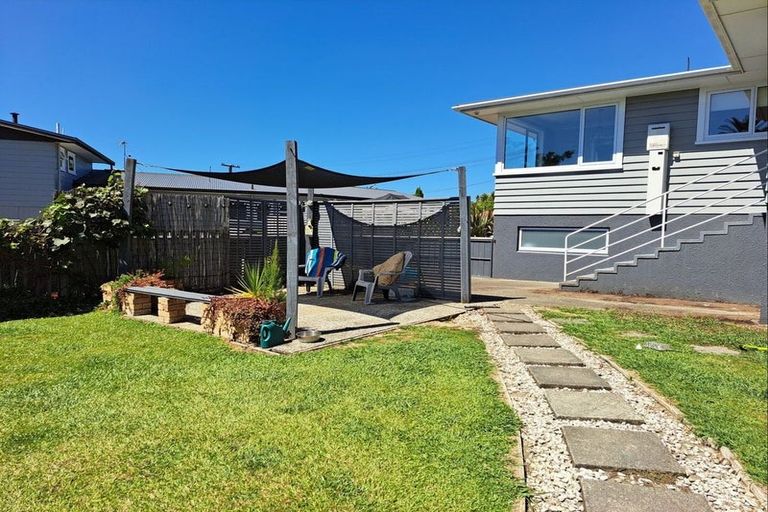 Photo of property in 261 Cambridge Street, Levin, 5510