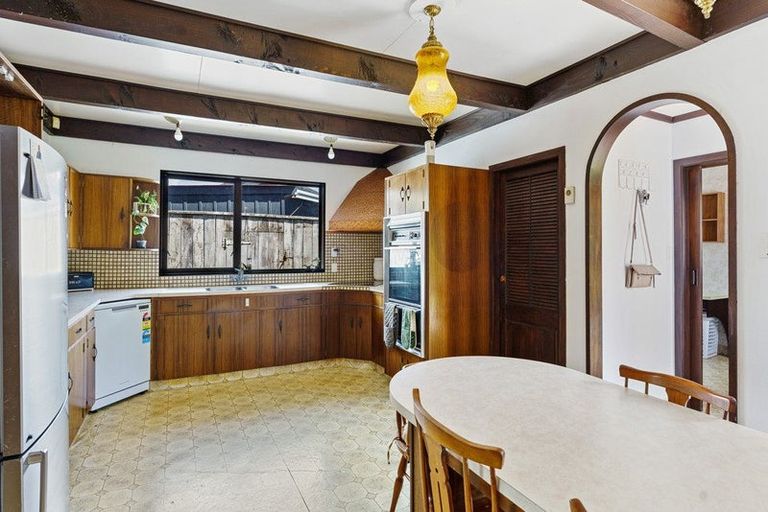 Photo of property in 4 Alexander Street, Waikanae, 5036