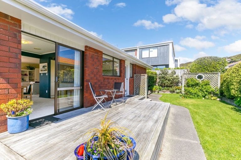 Photo of property in 8b Beauchamp Street, Karori, Wellington, 6012