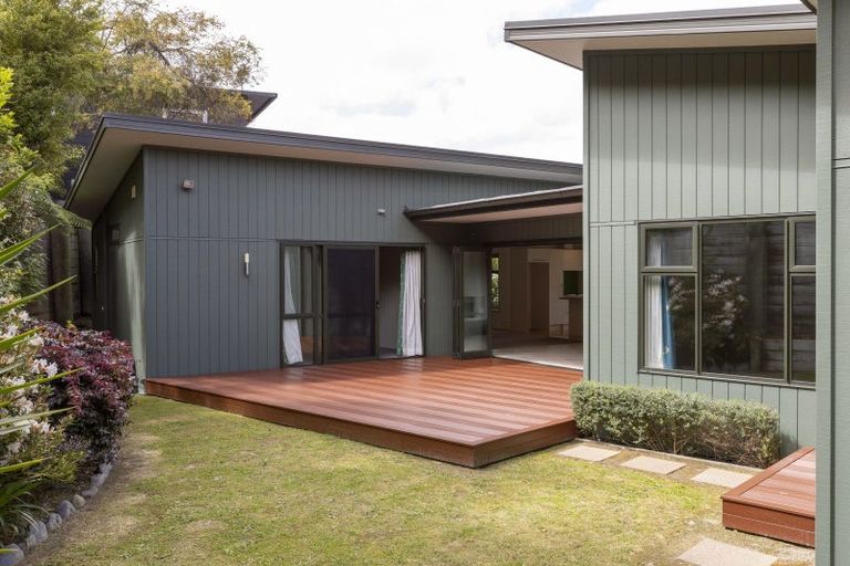 Photo of property in 868 Acacia Bay Road, Acacia Bay, Taupo, 3330