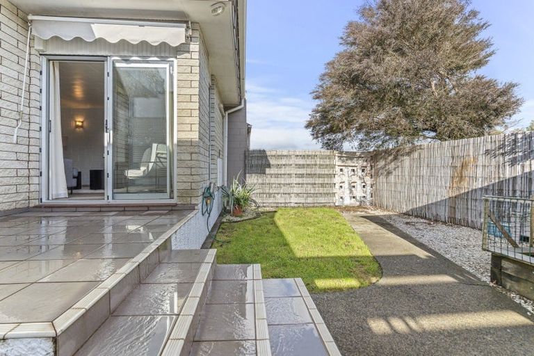 Photo of property in 1 La Salle Drive, Westown, New Plymouth, 4310