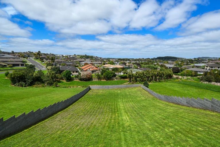 Photo of property in 29 Ina Ville Drive, Pukekohe, 2120