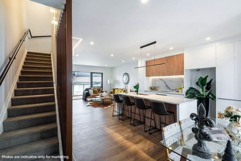 Photo of property in 20 Mina Way, Browns Bay, Auckland, 0630