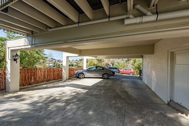 Photo of property in 62 Old Karori Road, Karori, Wellington, 6012