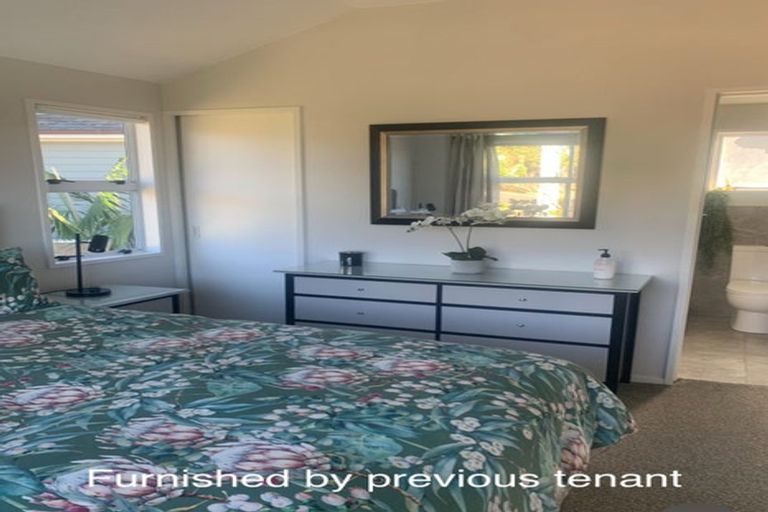 Photo of property in 32 Rock Isle Road, Torbay, Auckland, 0630