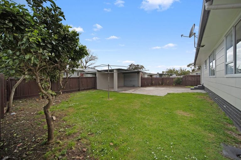 Photo of property in 46 Cottingham Crescent, Mangere East, Auckland, 2024