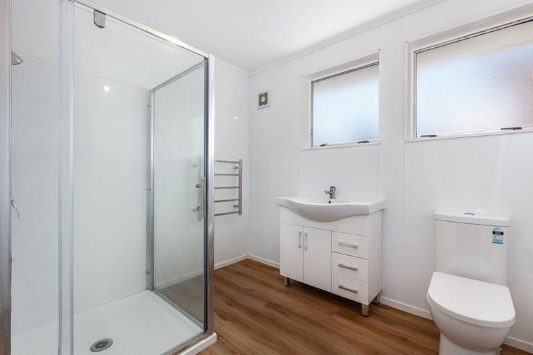 Photo of property in 18 Stipulate Place, Ascot Park, Porirua, 5024