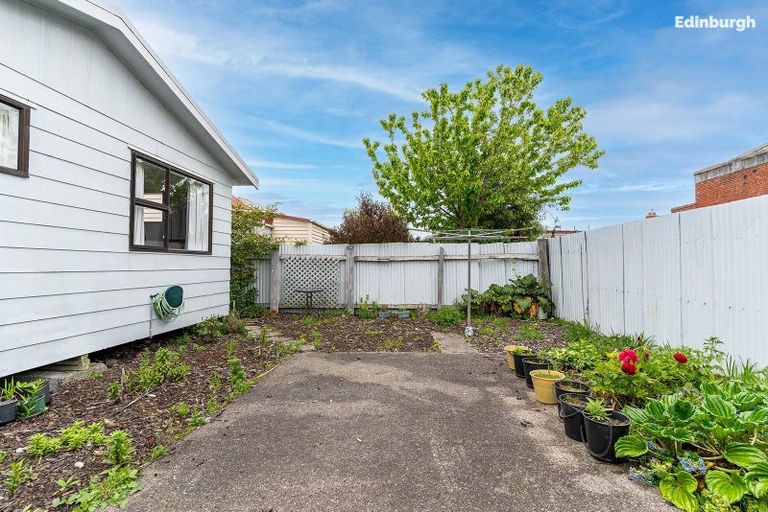 Photo of property in 48 Wesley Street, South Dunedin, Dunedin, 9012