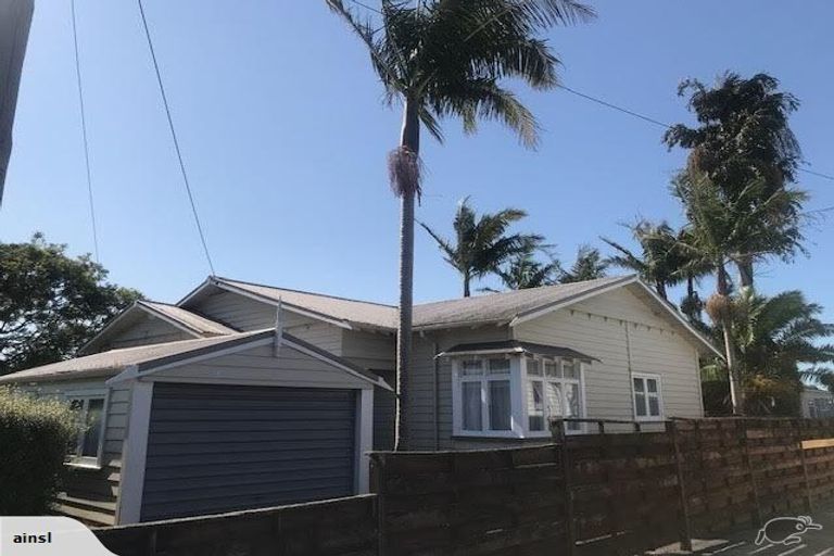 Photo of property in 11 Hazelmere Road, Sandringham, Auckland, 1025