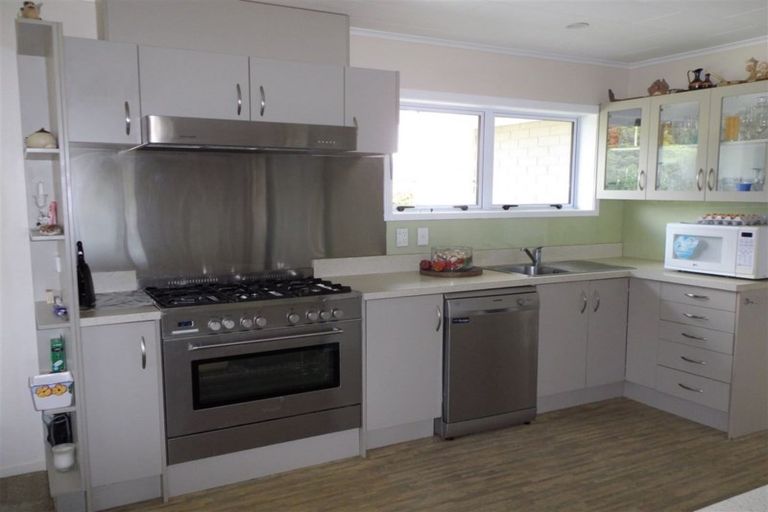 Photo of property in 39 West Crescent, Te Puru, Thames, 3575