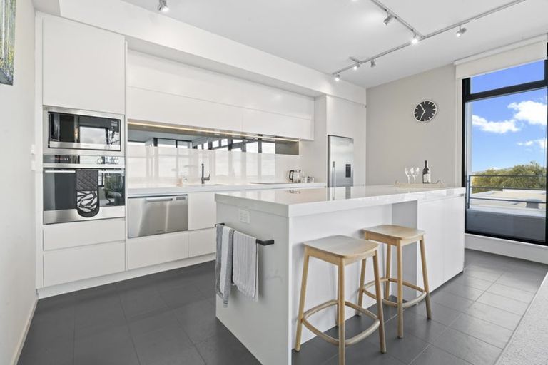 Photo of property in 58/45 Stanley Road, Stanley Point, Auckland, 0624