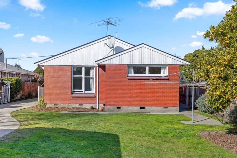 Photo of property in 21 Teesdale Street, Burnside, Christchurch, 8053