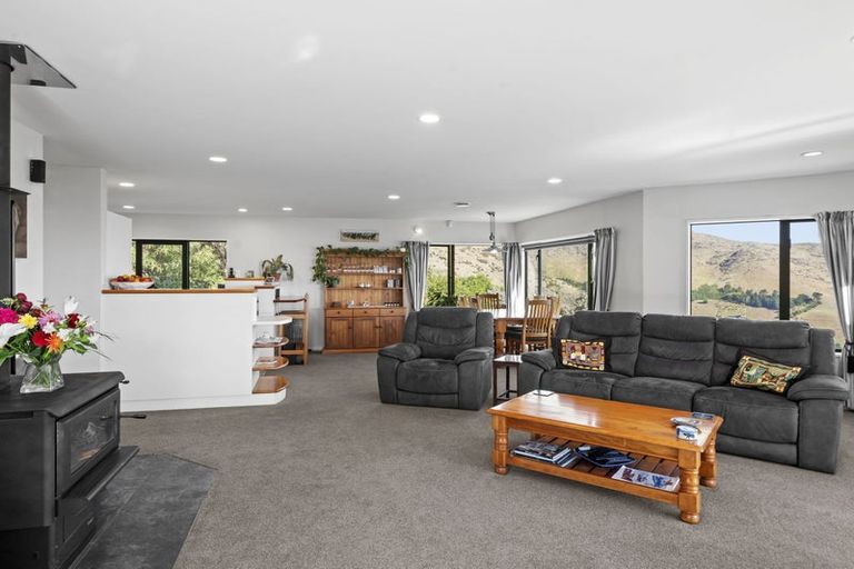 Photo of property in 18 Rockview Place, Mount Pleasant, Christchurch, 8081