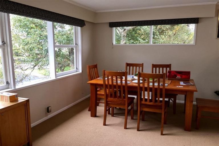 Photo of property in 15 Goddard Grove, Churton Park, Wellington, 6037