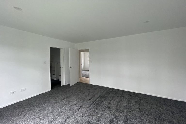 Photo of property in 103 Rangeview Road, Sunnyvale, Auckland, 0612