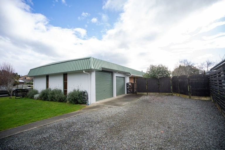 Photo of property in 18 Hamilton Avenue, Winton, 9720