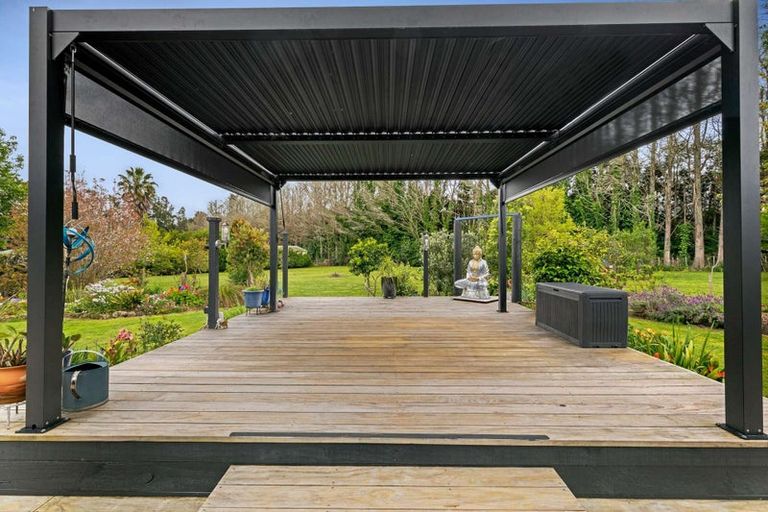 Photo of property in 1232 Pipiwai Road, Ruatangata West, Whangarei, 0176