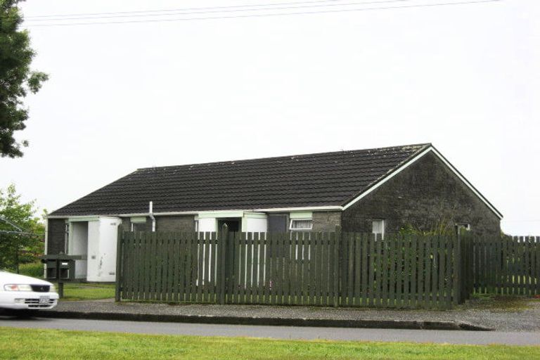 Photo of property in 35-43 Henley Street, Westport, 7825