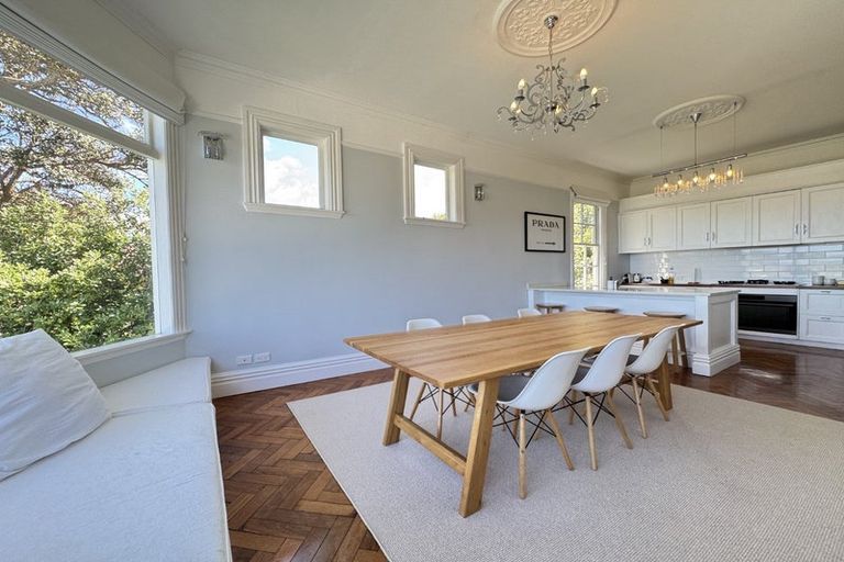 Photo of property in 117 Townsend Road, Miramar, Wellington, 6022