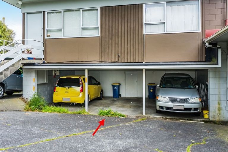 Photo of property in 2/34 Mayfield Road, Glenfield, Auckland, 0629