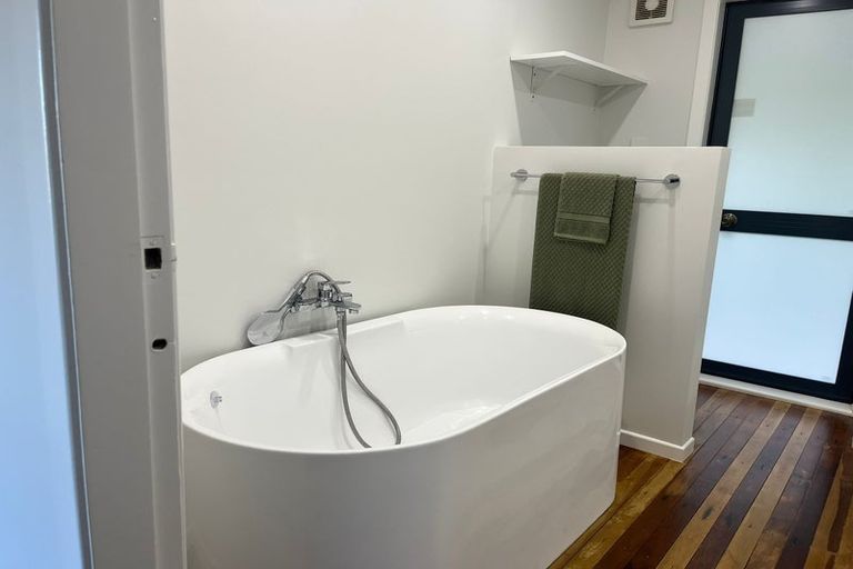 Photo of property in 2 Anzia Way, Johnsonville, Wellington, 6037