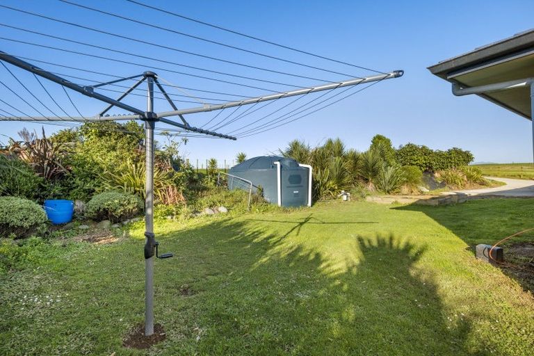 Photo of property in 890a Otaraoa Road, Tikorangi, Waitara, 4383