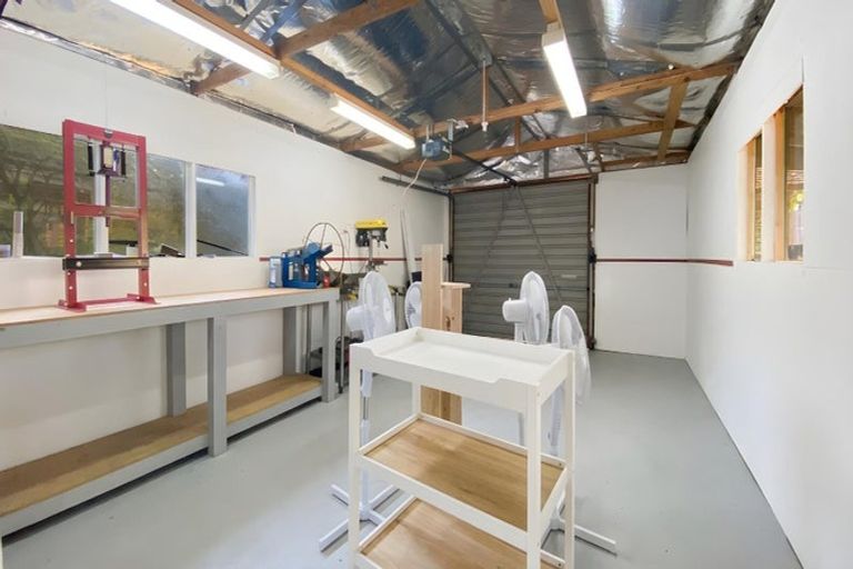 Photo of property in 63 Kervil Avenue, Te Atatu Peninsula, Auckland, 0610