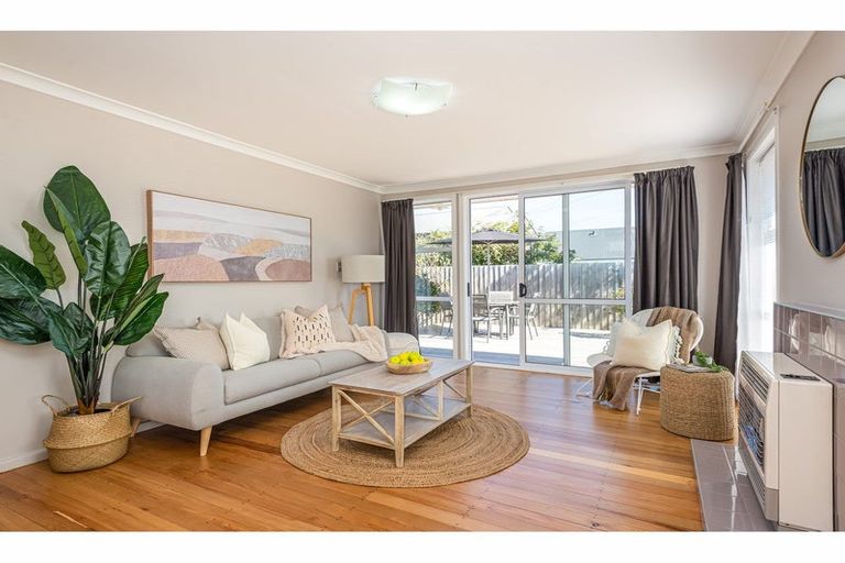 Photo of property in 1/38 North Avon Road, Richmond, Christchurch, 8013