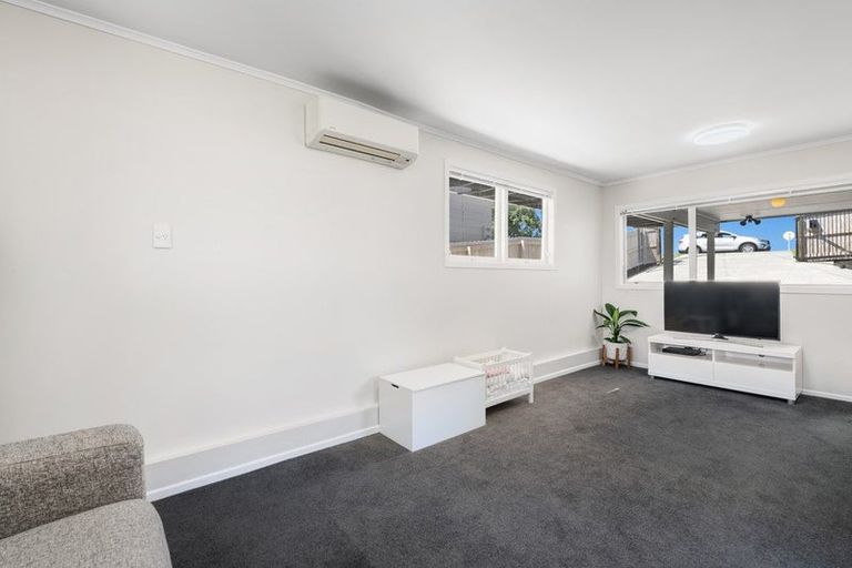 Photo of property in 84 Stanmore Bay Road, Stanmore Bay, Whangaparaoa, 0932