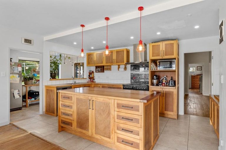 Photo of property in 14 Te Arai Point Road, Te Arai, Wellsford, 0975