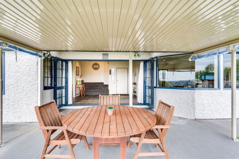 Photo of property in 39 Cumberland Rise, Taradale, Napier, 4112