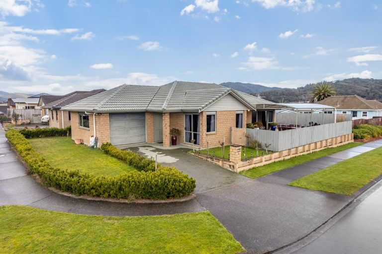 Photo of property in 2 Fraser Colman Grove, Wainuiomata, Lower Hutt, 5014
