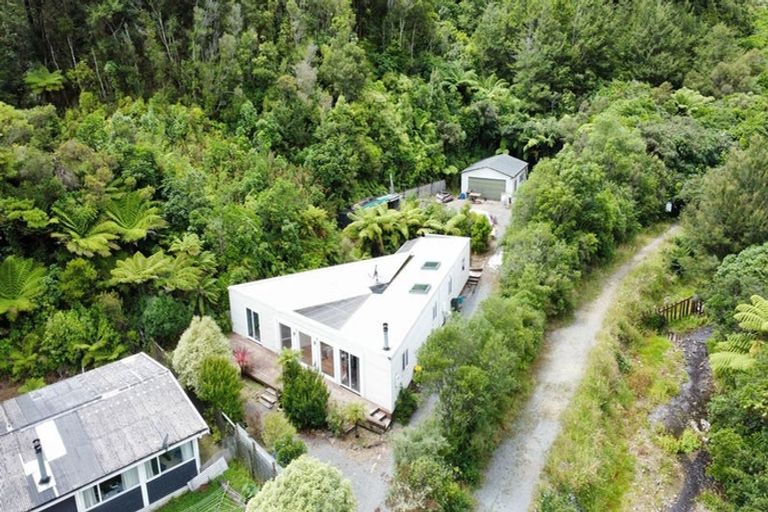 Photo of property in 97 Tawhai Street, Stokes Valley, Lower Hutt, 5019