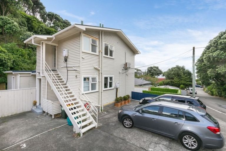 Photo of property in 12a Tyne Street, Island Bay, Wellington, 6023