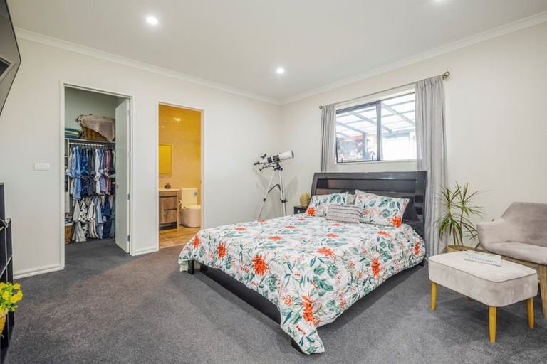 Photo of property in 29 Black Beech Crescent, Takanini, 2110